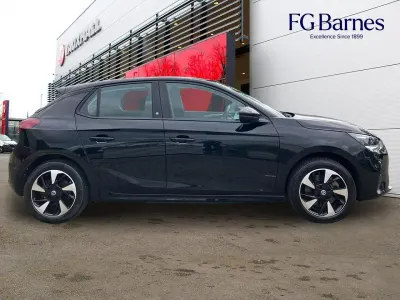 Used Vauxhall Corsa-e 98 kW (134 HP) 2022 Black Hatchback