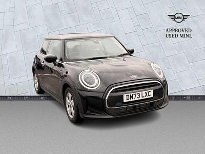 Used Mini Cooper Classic 134 HP (98 kW) 2023 Black Hatchback