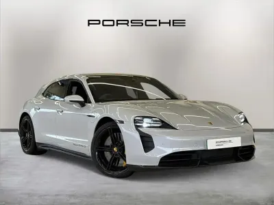 Usado Porsche Taycan 559 kW (761 CV) 2024 Gris Familiar