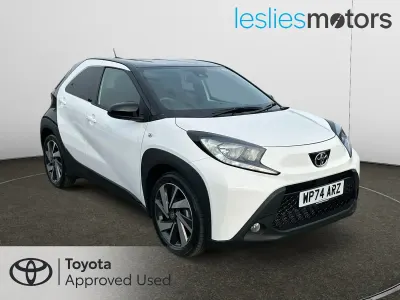 Usado Toyota Aygo X 72 HP (52 kW) 2024 Branco SUV