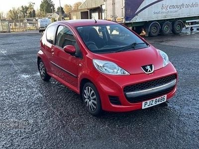 Used Peugeot 107 68 HP (50 kW) 2010 Red Hatchback