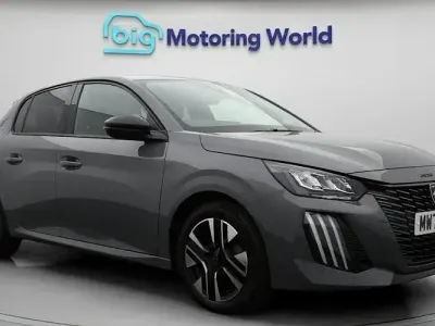Used Peugeot 208 Allure 101 HP (74 kW) 2024 Grey Hatchback