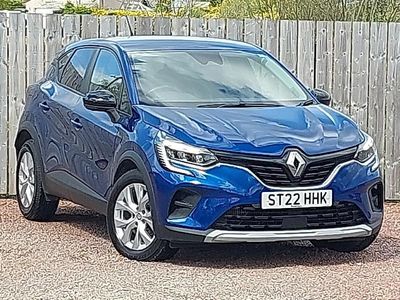 Używany Renault Captur Iconic 140 KM (102 kW) 2022 Niebieski SUV