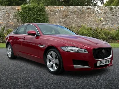 Used Jaguar XF Portfolio 180 HP (132 kW) 2015 Red Sedan