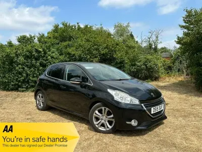 Used Peugeot 208 Allure 2015 Black Hatchback