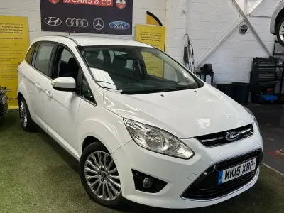 Used Ford Grand C-Max Titanium 2015 White MPV