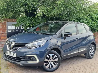Used Renault Captur Play 90 HP (66 kW) 2018 Blue SUV