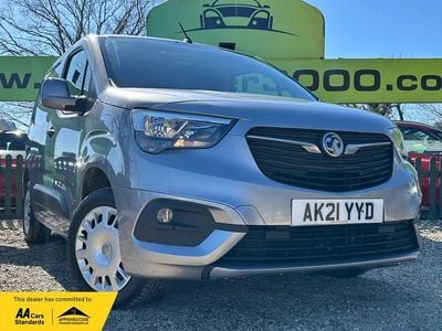 Second-hand Vauxhall Combo Sportive 100 CP (73 kW) 2021 Gri Monovolum