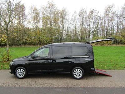 Black Used 2024 Ford Tourneo Connect Titanium MPV | £26,500