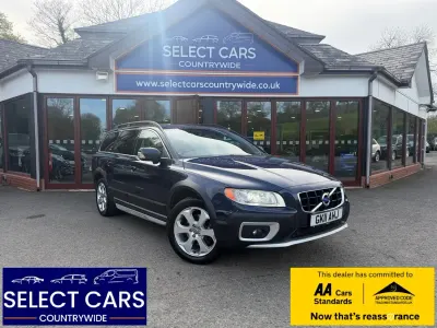 Usado Volvo XC70 SE Lux 215 HP (158 kW) 2011 Azul Carrinha