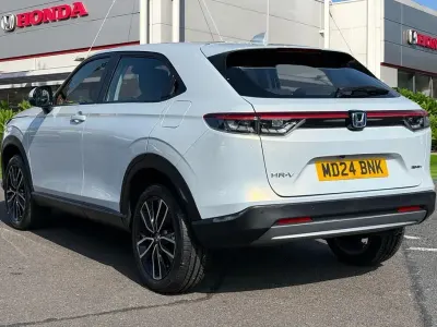 Second-hand Honda HR-V Elegance 131 CP (96 kW) 2024 Alb SUV