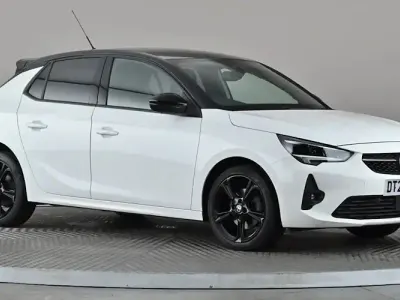 Used Vauxhall Corsa 131 HP (96 kW) 2023 White Hatchback