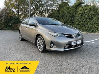 Toyota Auris Hybrid