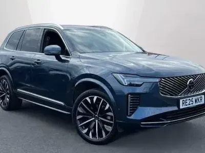Usado Volvo XC90 Ultra 247 HP (181 kW) 2025 Azul SUV