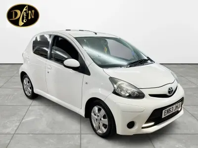 Used Toyota Aygo Style 2014 White Hatchback