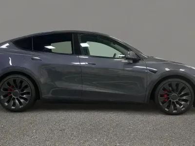 Usado Tesla Model Y Performance 313 kW (426 HP) 2023 Cinzento SUV
