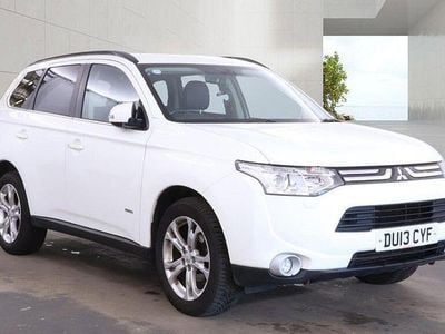 Used Mitsubishi Outlander 2013 White SUV