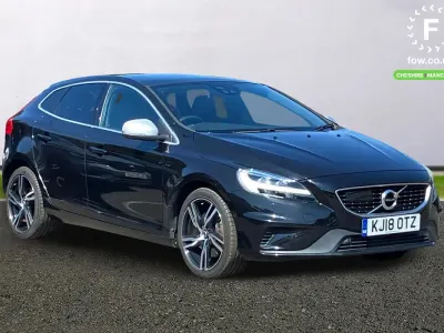 Used Volvo V40 R-Design Pro 150 HP (110 kW) 2018 Black Hatchback