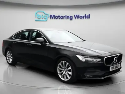 Used Volvo S90 Momentum 190 HP (139 kW) 2019 Black Sedan