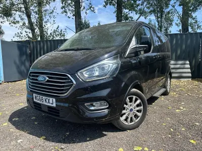 Used Ford Tourneo Custom Titanium 130 HP (95 kW) 2018 Black Van