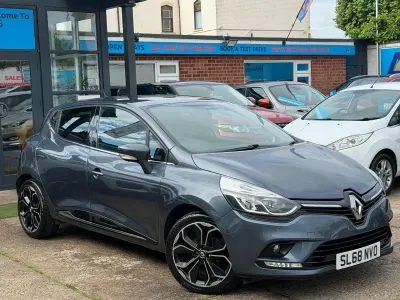 Used Renault Clio Iconic 90 HP (66 kW) 2018 Grey Hatchback
