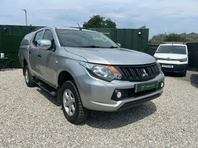 Used Mitsubishi L200 2016 Silver Pickup
