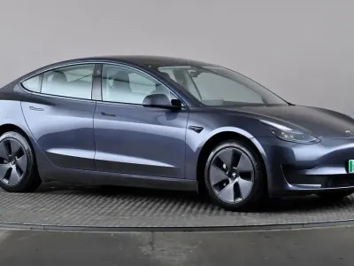 Usado Tesla Model 3 RWD 180 kW (245 CV) 2022 Gris Berlina