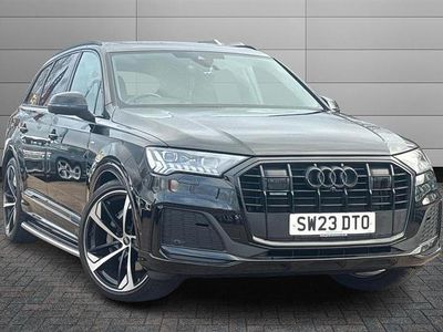 Used Audi Q7 Comfort 286 HP (210 kW) 2023 Mythos black SUV