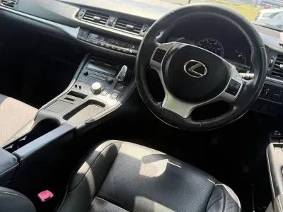 Used Lexus CT200h