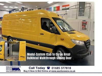 Used Mercedes Sprinter Progressive 143 HP (105 kW) 2020 Yellow Van