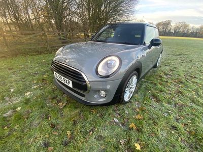 Grey Used 2016 Mini Cooper Hatch Hatchback | £8,495 (Fair price)
