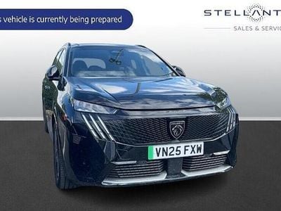 Peugeot e-5008