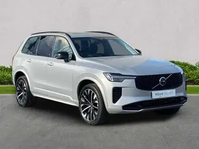 Begagnad Volvo XC90 Ultra 250 HK (183 kW) 2025 Silver SUV