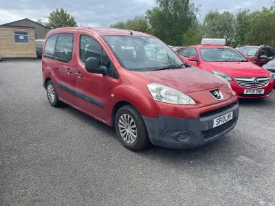Used Peugeot Partner Tepee 2010 Red MPV