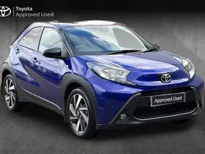 Used Toyota Aygo X 72 HP (52 kW) 2026 Juniper blue with black SUV