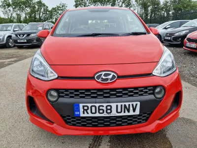Used Hyundai i10 SE 67 HP (49 kW) 2018 Red Hatchback