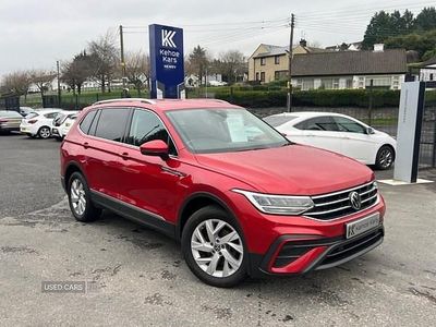 Used VW Tiguan Allspace Life 150 HP (110 kW) 2022 Red SUV