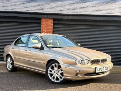Usado Jaguar X-type 157 HP (115 kW) 2011 Castanho Sedan