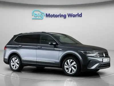 Used VW Tiguan Allspace S 150 HP (110 kW) 2023 Grey SUV
