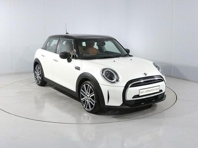 Used Mini Cooper Exclusive 134 HP (98 kW) 2023 White Hatchback