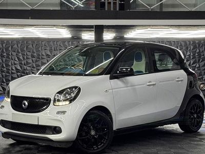 White Used 2015 Smart ForFour Proxy Hatchback | £3,495 (Fair price)