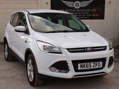 Usado Ford Kuga Zetec 2015 Blanco SUV