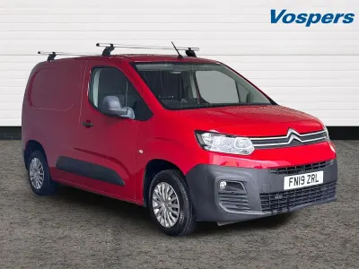 Used Citroën Berlingo 75 HP (55 kW) 2019 Red MPV