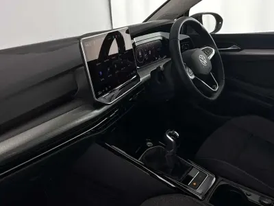 Second-hand VW Golf VIII Style 150 CP (110 kW) 2025 Gri Hatchback