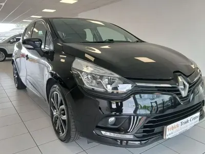 Used Renault Clio Play 75 HP (55 kW) 2018 Black Hatchback