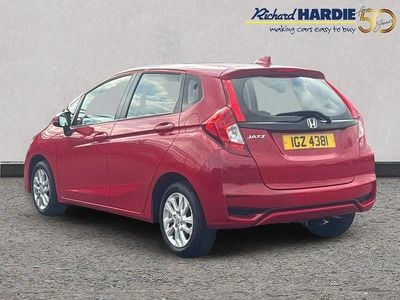 Used Honda Jazz SE 101 HP (74 kW) 2018 Red Hatchback