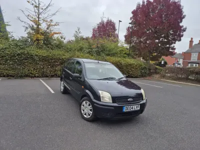 Usado Ford Fusion 100 CV (73 kW) 2004 Negro Utilitario