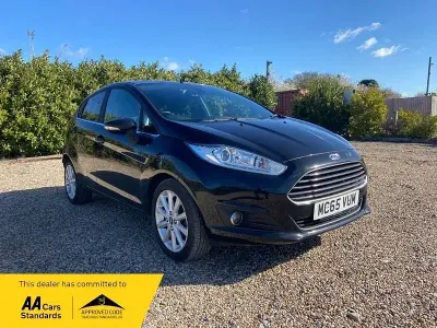 Used Ford Fiesta Titanium 100 HP (73 kW) 2016 Black Hatchback