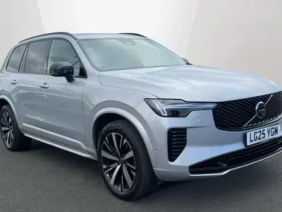 Used Volvo XC90 Plus 250 HP (183 kW) 2025 Silver SUV