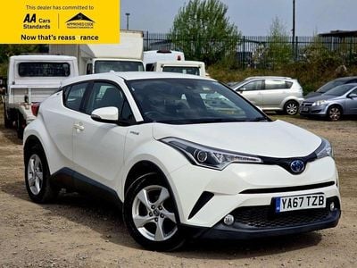 Used Toyota C-HR 122 HP (89 kW) 2018 White SUV